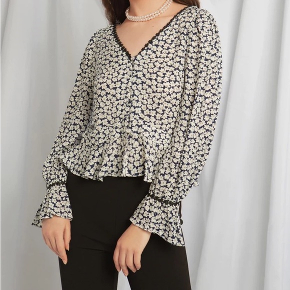 Floral Navy Top - Picture 1 of 5